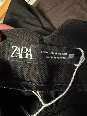 Zara Women’s Wide Leg Black Trouser Pants. Size: Medium thumbnail 2