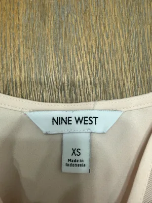 Nine West Top thumbnail 2