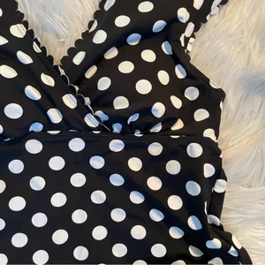 Lands End Cap Sleeve Surplice Tankini Swimsuit Black White Dots Preppy womens 2 thumbnail 6