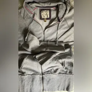 American Eagle Distressed Hoodie Women’s Grey Size Medium Slim fit. thumbnail 2