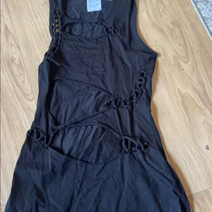With Jean Elegant Black Sleeveless Dress thumbnail 4