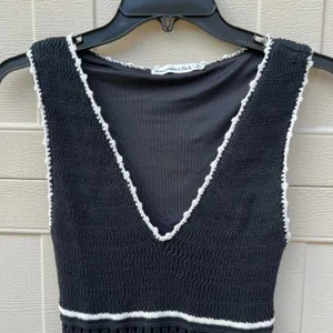 Abercrombie & Fitch Black White Crochet Mini Dress Sz XS Summer Vacation Resort thumbnail 2