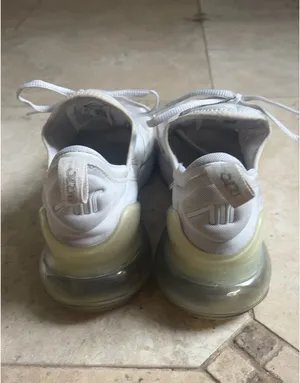 Nike Tennis Shoes thumbnail 4