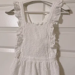 Lulu's Sweet Bliss White Floral Eyelet Smocked Ruffled Backless Dress Size Med thumbnail 5