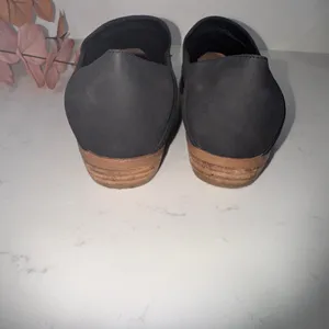 Wonderly Black and Tan Women's Flats thumbnail 5