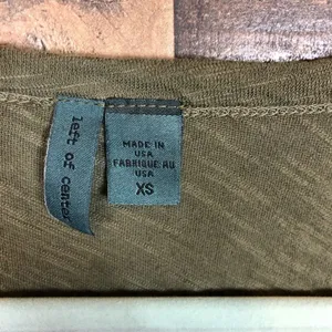 Anthropologie‎ left of center top thumbnail 4