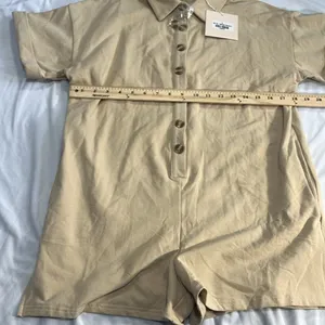 Kittenish vera tan button down romper NWT S Small Fleece thumbnail 9