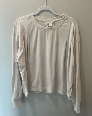 Long Sleeve thumbnail 1