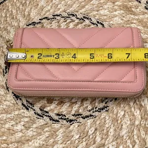 Love‎ Moschino Pink Quilted Heart Zip Around Wallet thumbnail 6