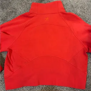 Lululemon Scuba Funnel Heck thumbnail 3