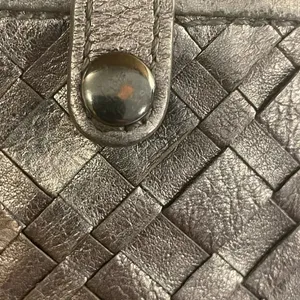 Elliott Lucca Wristlet Genuine Woven Leather Pewter Metallic Like New Condition thumbnail 10