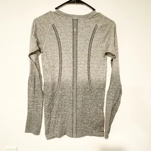 Lululemon Grey Swiftly Tech Long Sleeve Shirt Athletic Workout Size 6 thumbnail 5