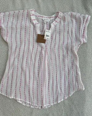 NWT Blu Pepper Women’s -top Floral Pink Size M thumbnail 1
