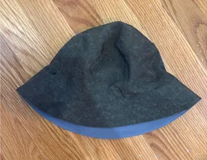 Lululemon Reversible Bucket Hat‎ thumbnail 1