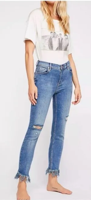 We the free Great Heights raw hem jeans distressed 30 free people thumbnail 1