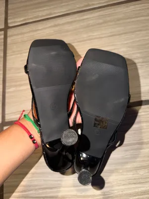 Shein Black Heels thumbnail 2