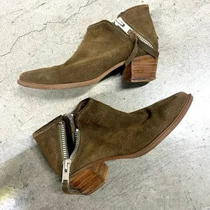 Steve Madden 8 point brown suede ankle boot thumbnail 1