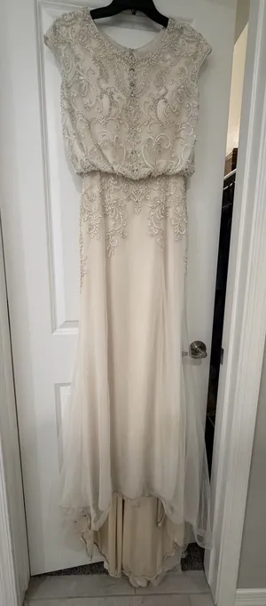 Allure Bridal Wedding Dress thumbnail 1