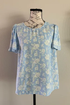 LC Lauren Conrad Light Blue Floral Short Sleeve Blouse thumbnail 1