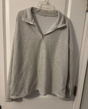 Stylish Gray Quarter thumbnail 1