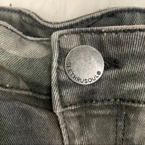 See Thru Soul High Rise Boyfriend Shorts Camo 25 thumbnail 9