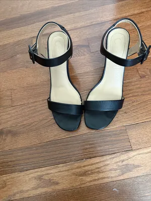 Moving Comfort Black Open-Toe Ankle-Strap Sandals thumbnail 2