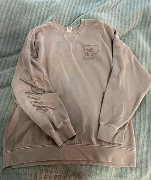PINK - Victoria's Secret Sweatshirt thumbnail 1