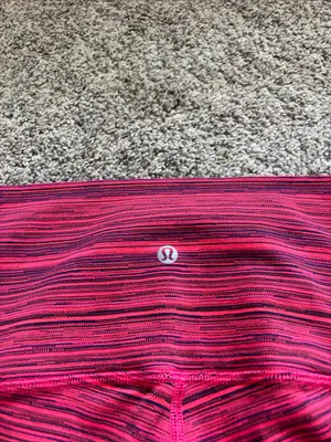 Lululemon Cropped Leggings size 8 (22”) thumbnail 4
