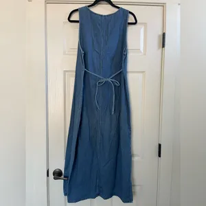 Vintage 90s Erika & Co. Embroidered Floral Denim Sleeveless Dress Size L thumbnail 5