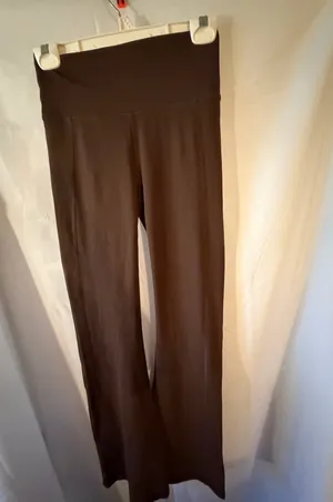 Fabletics Women’s Brown Pull-On Yoga Pants thumbnail 2