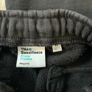 Aritzia TNA Sweatfleece Cargo Sweatpants Black Size XS thumbnail 4