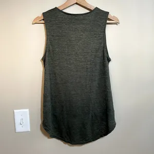 Universal Thread forest green short sleeved mock wraparound tank top women's M‎ thumbnail 6