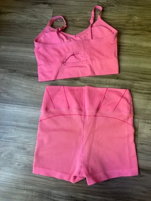 Aerie workout set thumbnail 2