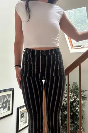 Frame Crop Flare Striped Jeans thumbnail 3