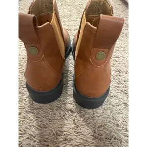 Ankle Boots Women's 7.5 Brown Lug Sole Pull On Booties thumbnail 8
