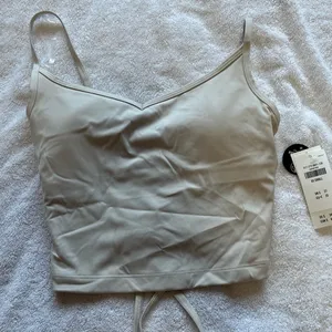 Hollister GILLY HICKS ACTIVE ENERGIZE LACE-UP TANK thumbnail 6