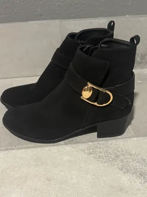 Black ankle boots Size 9 thumbnail 2