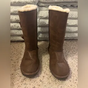 Sonoma Brown fuzzy boots size seven thumbnail 3
