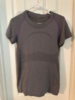 Lululemon short sleeved athletic top thumbnail 1
