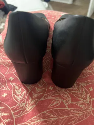 Naturalizer Black Womens Rounded-Toe Low Heel Pumps thumbnail 3