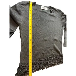 Joseph A. VTG Black Silk Blend Stretch V-neck Beaded Hem Top M thumbnail 6