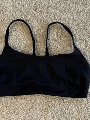 Lululemon Wunder Train Strappy Racer Sports Bra Black Everlux C/D Size 4 thumbnail 6