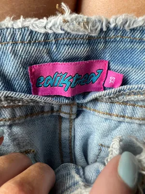 blue jeans thumbnail 3