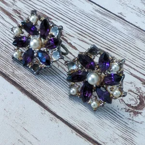 Vintage Screw On Earrings - Purple Gems and Faux Pearls - Poor Condition thumbnail 2