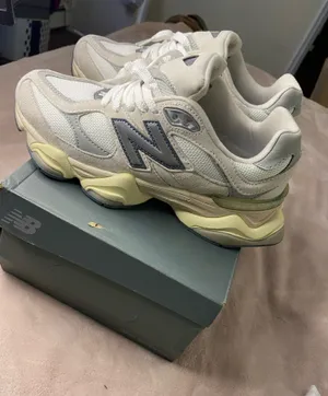 New Balance 9060 Sneakers Women’s shoes size 6.5 thumbnail 1