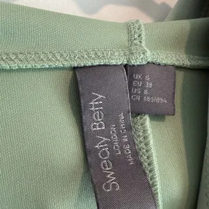 Sweaty Betty Women's Size Small Mint Green Cropped Hoodie Sweatshirt Drawstring thumbnail 4