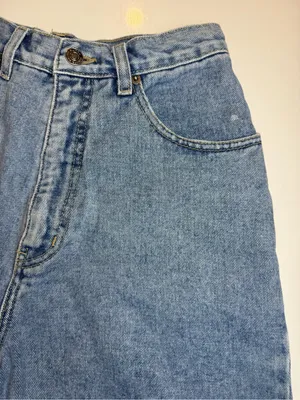 Route 66 High rise Relaxed Fit Denim Shorts Size 5/6 Light Wash Vintage Style‎ thumbnail 4