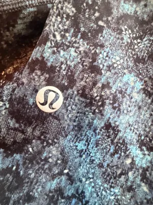 Lululemon Fast and Free Tights Leggings Size 6 Blue Black Print Reflective thumbnail 2