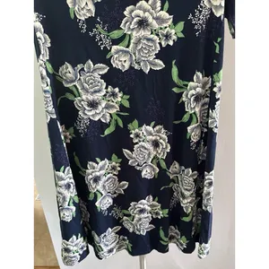 NWT Loft Outlet Women's Navy Blue White Flowers‎ Short Sleeve Dress Size Small thumbnail 3