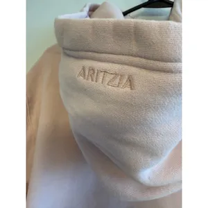 Aritzia‎ Sweatfleece Perfect Fit Hoodie Pink Tonal Logo M 116209-FA24 thumbnail 4